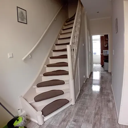 Gemuetliches Haus Mit Drei Schlafzimmern * Bréma
